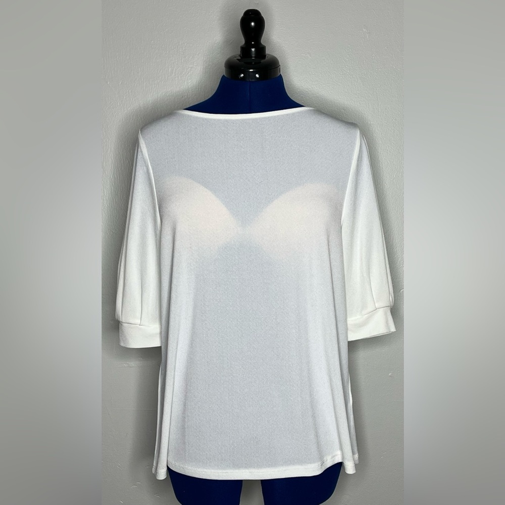 H&M off white top